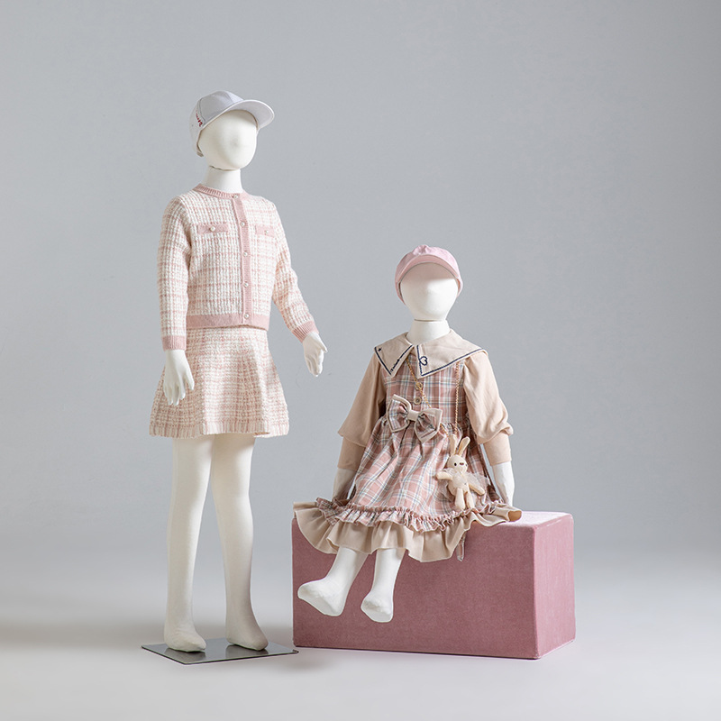 Unisex Sitting Children Manneq - Baby Clothing Display Stand 评论和价格